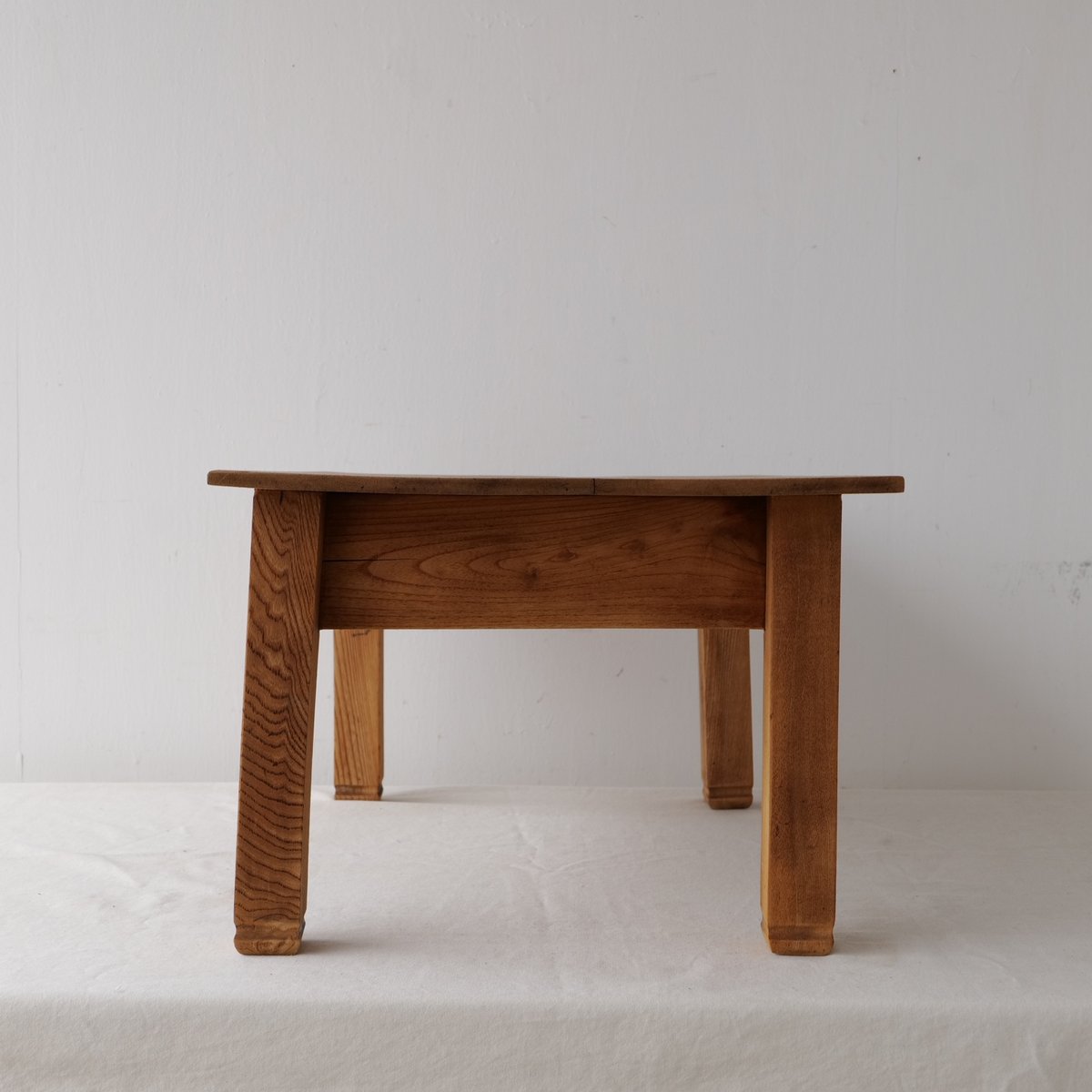 レトロ　机 fit=scale-down,w=1200