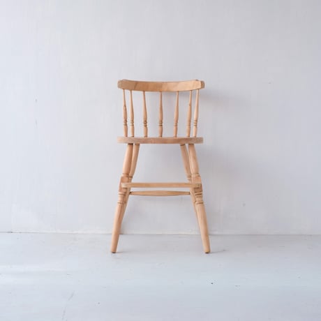 滑らかな木の表情がやさしい 丁寧な作りのギッズチェア/sa.1018