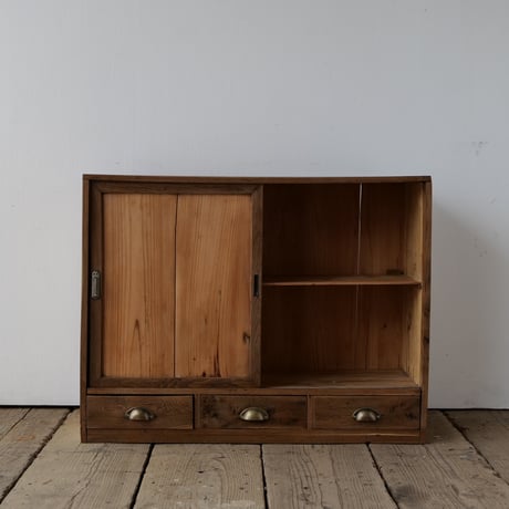 引戸の茶道具棚 飾り棚 /sk.369