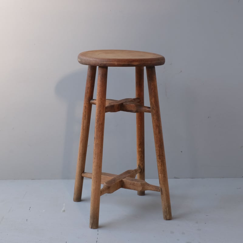 味わい深い色合いを残した木製ハイスツール/st.918 | SLOWHAND DEPARTMENT