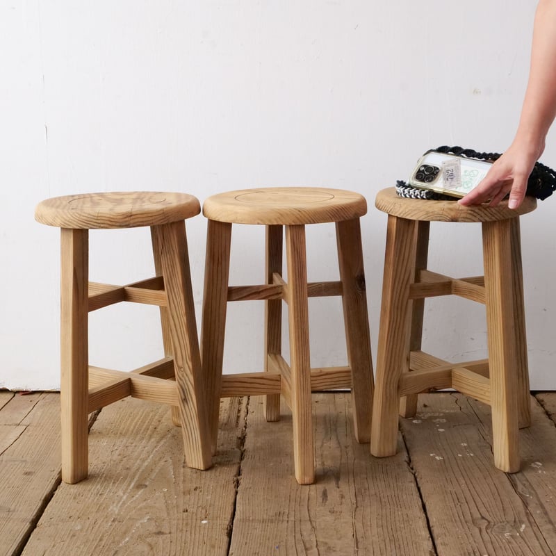 貫を上下に配した木の丸スツールC/st.807 | SLOWHAND DEPARTMENT