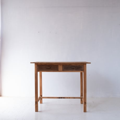使い込まれた表情が魅力の 2杯の抽斗付作業机/sa.1247'C