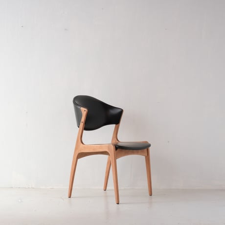 やわらかな曲線が美しい ジャパンビンテージのデザインチェア【A】/sa.1061