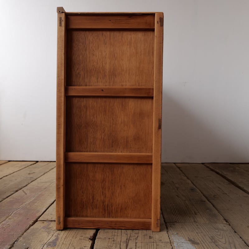 四枚ガラス戸の水屋キャビネット/sk.674 | SLOWHAND DEPARTMENT