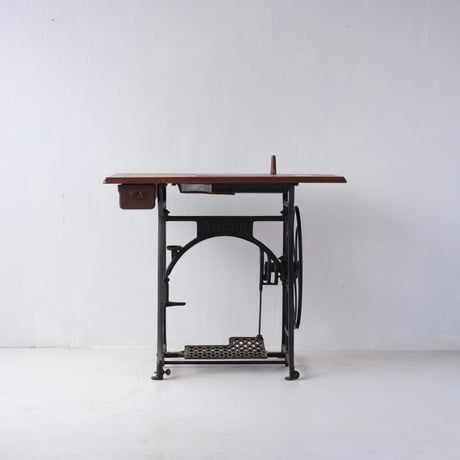 西ドイツ ADLER社 アンティークミシンテーブル リメイク品/sa.1042
