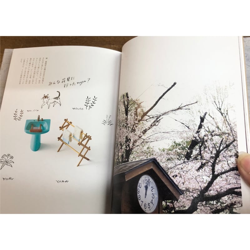 80年代東京で活動のインディーズバンド少女人形三枚セット＋冊子付 Amazon.co.jp: GIZA studio presents -Girls- GARNET CROW: ミュージック