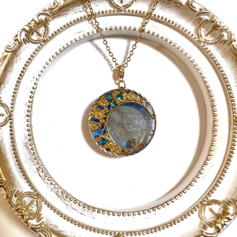 魔法使いの首飾り！】月の魔法使いのデザインネックレス | マイロストン