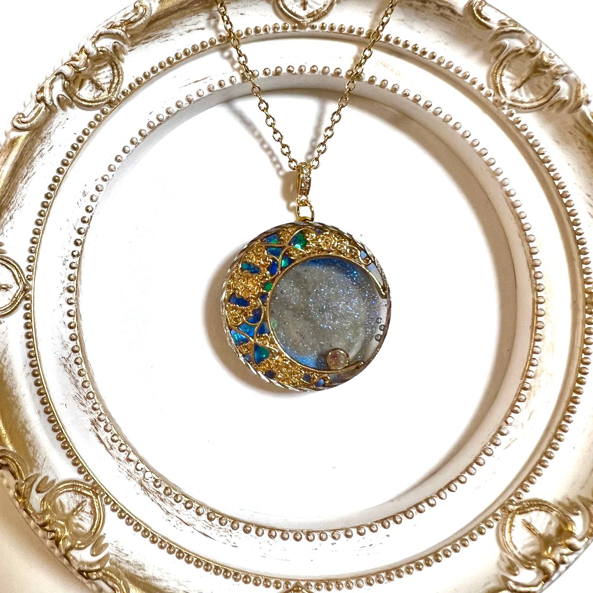 魔法使いの首飾り！】月の魔法使いのデザインネックレス | マイロストン