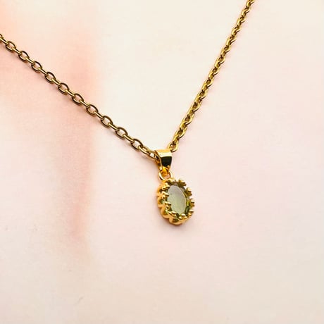 【強力な浄化と幸運！】宝石質モルダバイトのペンダントトップ(Silver925・18KGP)