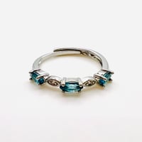 【チャンスを与え幸せへ導く！】宝石質・ロンドンブルートパーズデザインリング（フリーサイズ・真鍮・silver925コーティング）