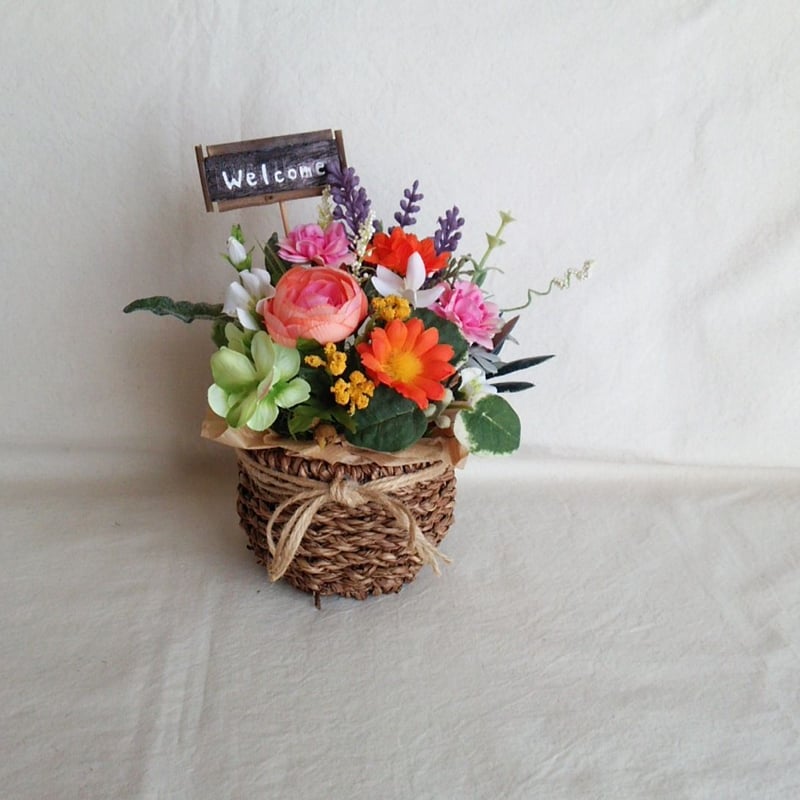 バスケットの寄せ植え風アレンジメント | nonika