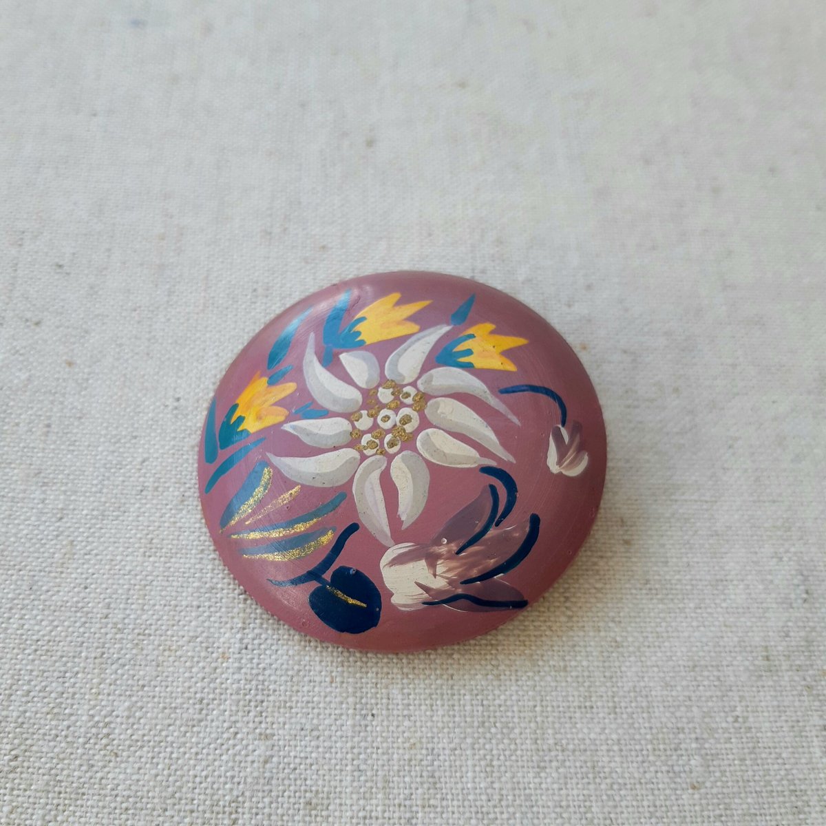 在庫一掃セール中！ 三日月型のロマンティックなブローチ 在庫一掃セール中！ 三日月型のロマンティックなブローチ