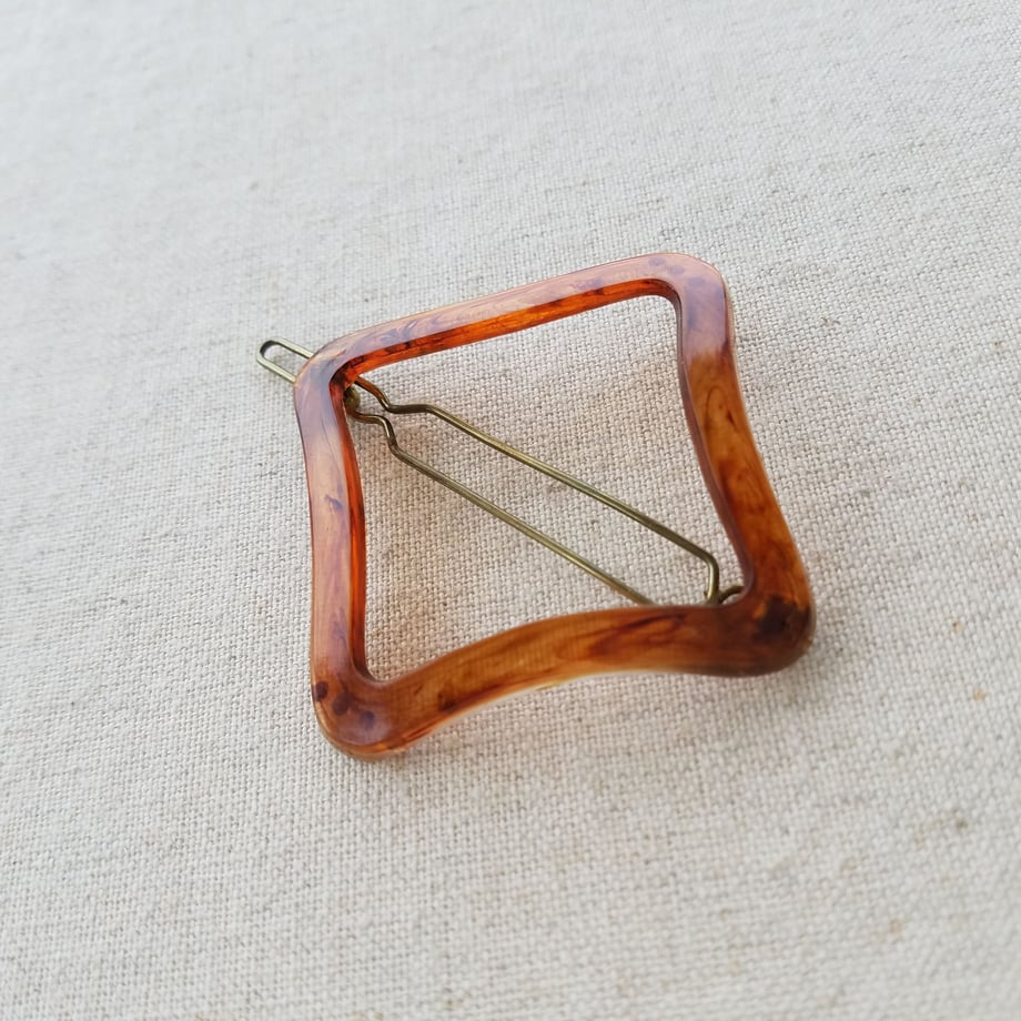 5cd6586e4da85253d5a8d6d9