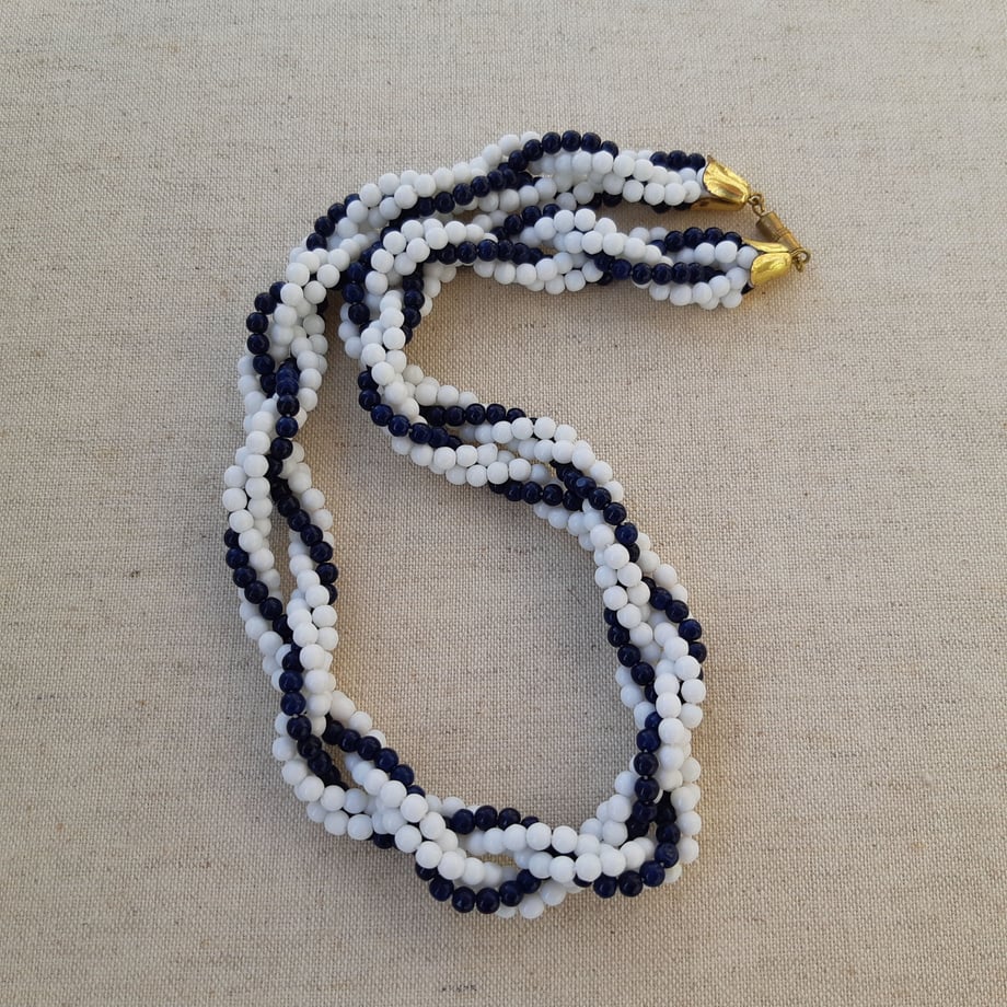 5ed703485157622c33242857