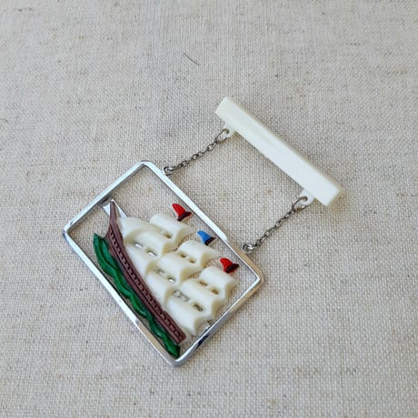 ブローチ・04-307-d