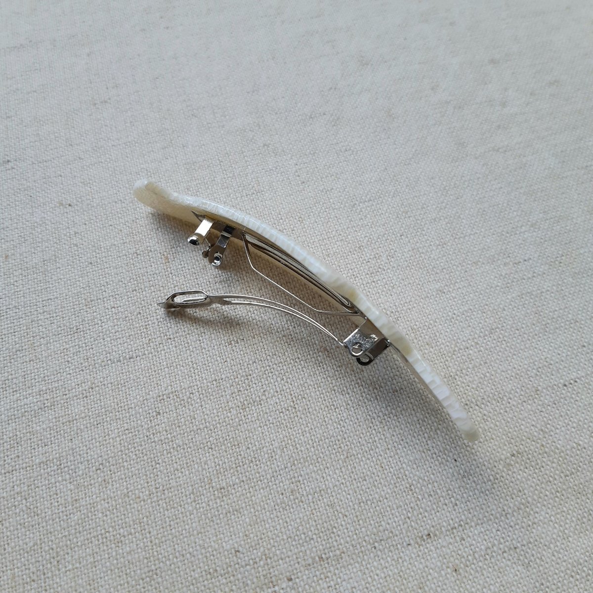 バレッタ　10cm 2024-08-27183051_ff685d6e-0a66