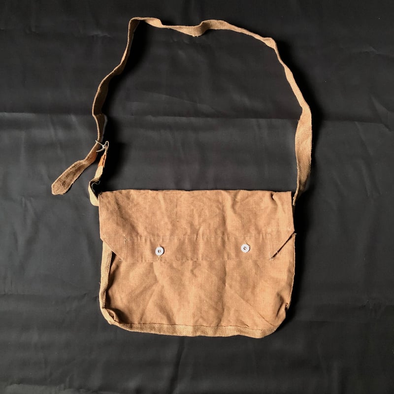 1930's French Military Brown Linen Musette Bag 1930's French Military Brown Linen Musette Bag