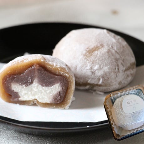 送料無料！　クリーム栃大福/【10個×2箱入簡易箱】※北海道・沖縄県は除きます