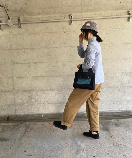 【存在感溢れるお手軽カクカクトート！】アッティマッティワッティーバッグType2  -ブラック/スモーキーブルー-