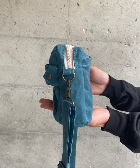 【フラップ部分をリニューアル！】ロングショットポシェット -スモーキーブルー-