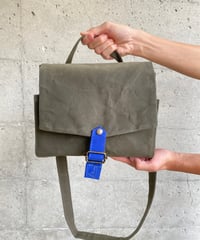【やっぱりかわいい！】ウィリアムソンサッチェルバッグ  -カーキ/アナザーカインドオブブルー-