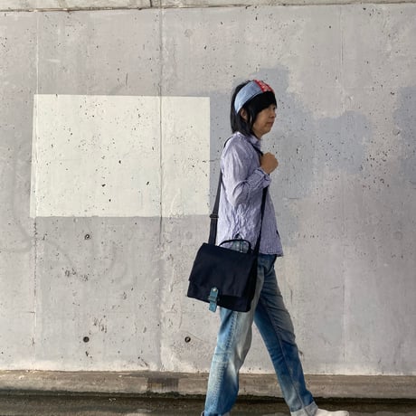 【やっぱりかわいい！】ウィリアムソンサッチェルバッグ  -ブラック/スモーキーブルー-