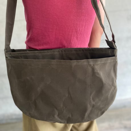 【ストラップの長さ調整が可能に！】アナザープラネットショルダーバッグ -コンブオリーブ-