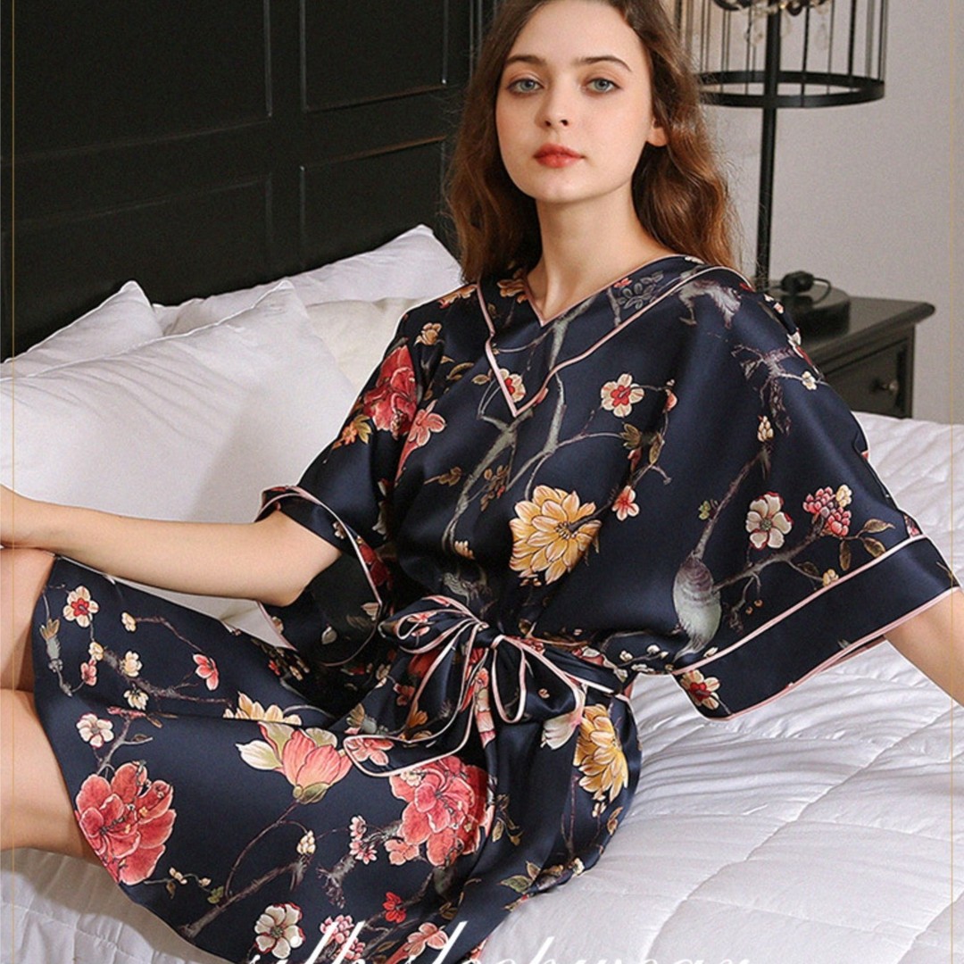 MAYUDAMAシルク)シルク パジャマ シルク100% 絹100% 厚手19匁 MAYUDAMAシルク)シルク パジャマ シルク100% 絹100% 厚手19匁