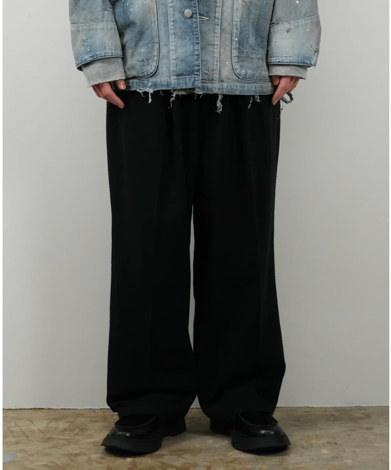 ANCELLM（アンセルム）】C/S TUCK EASY SLACKS -BLACK | t