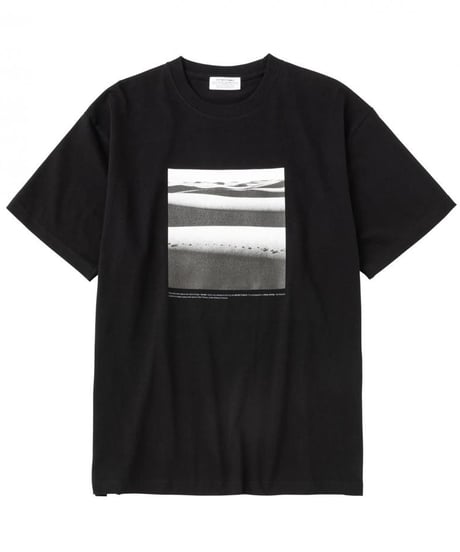 【POET MEETS DUBWISE（ポエトミーツダブワイズ） 】WHITE SANDS T-shirt -BLACK
