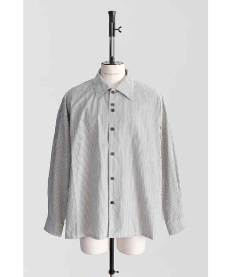 【SHINYAKOZUKA（シンヤコヅカ）】ROOMY SHIRT　− BLACK STRIPE