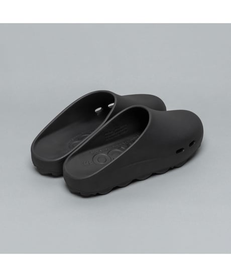 【PPACO（パコ）】LUX-1(AIR STUDDED SOLE®)　-BLACK/BLACK