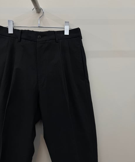 【YOKO SAKAMOTO（ヨーコサカモト）】DOUBLE PLEATED TROUSERS 　-BLACK