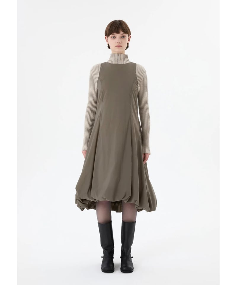 AMOMENTO（アモーメント）】 Ribbed High Neck Zip Up -Bei