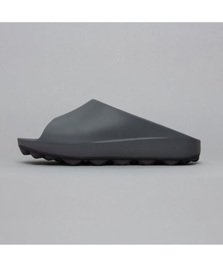【PPACO（パコ）】LUX-2(AIR STUDDED SOLE®)　-DARK GRAY / BLACK