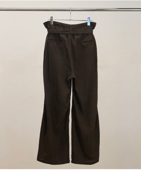 【ANCELLM（アンセルム）】BELTED CREPE TUCK SLACKS -BROWN