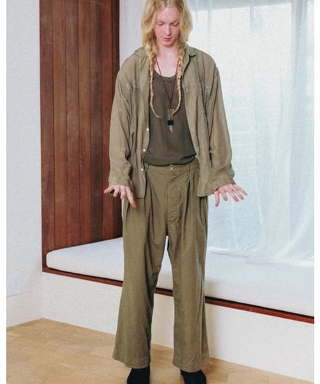 【INNAT（インアット）】LOOSE BOX SHIRT　-KHAKI