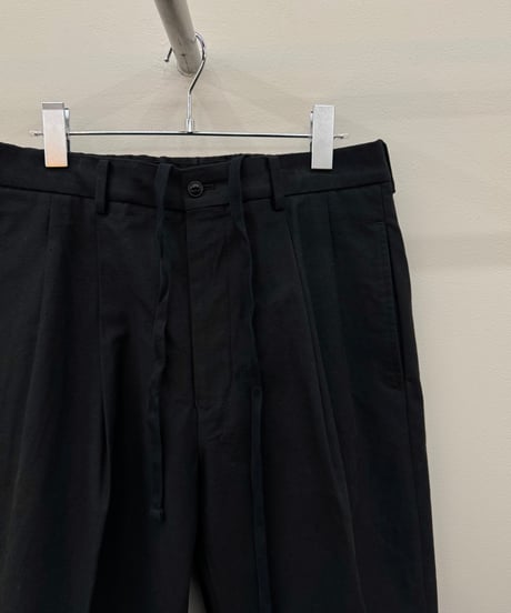 【YOKO SAKAMOTO（ヨーコサカモト）】DOUBLE PLEATED TROUSERS 　-BLACK