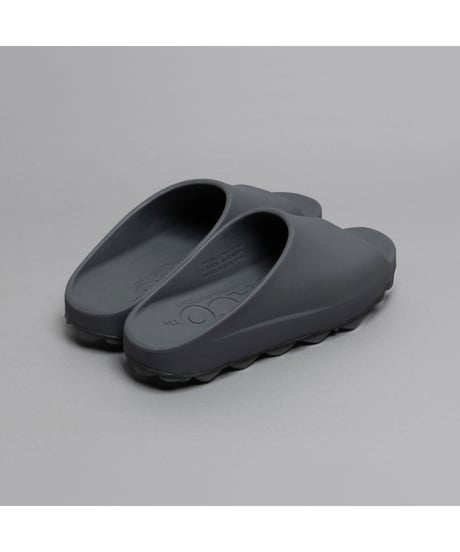【PPACO（パコ）】LUX-2(AIR STUDDED SOLE®)　-DARK GRAY / BLACK