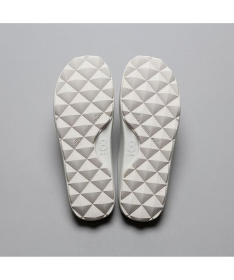 【PPACO（パコ）】LUX-1(AIR STUDDED SOLE®)　-OFF WHITE / OFF WHITE