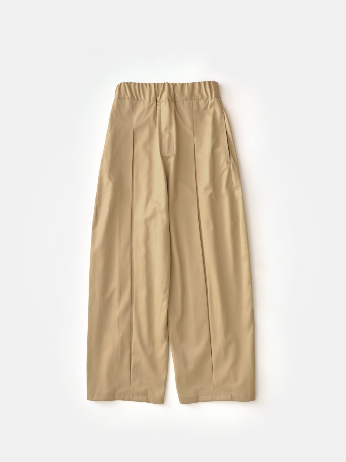 sage NATION / BOX PLEAT TROUSER -SAND- | tadayoi