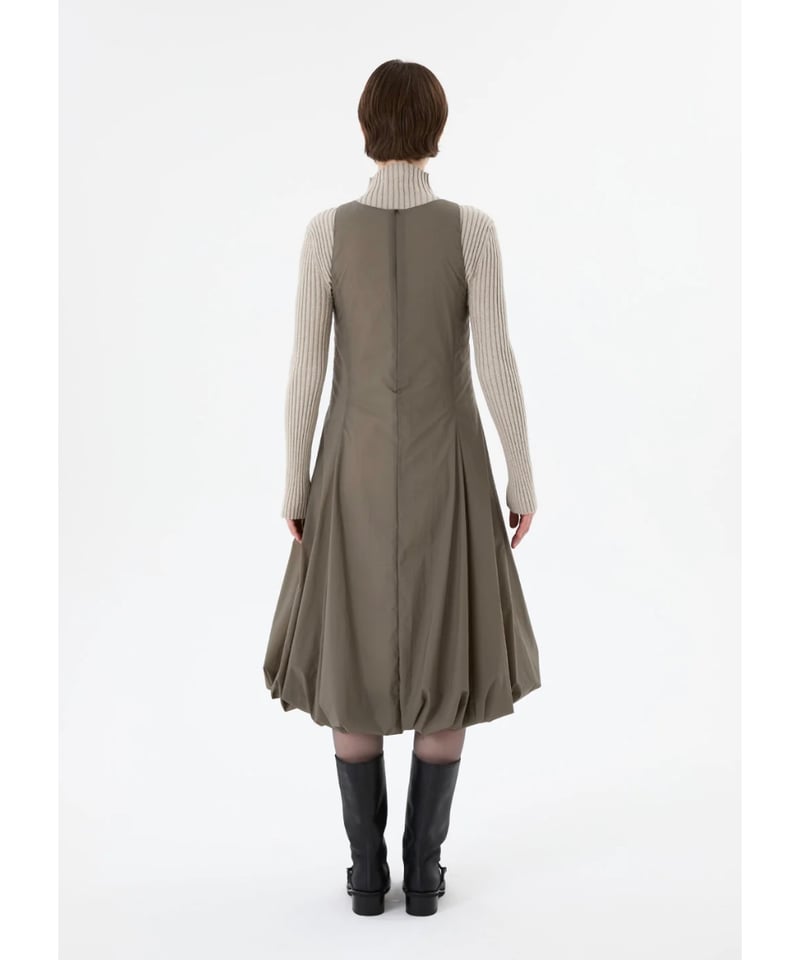 AMOMENTO（アモーメント）】 Ribbed High Neck Zip Up -Bei