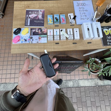 KIWI Pen 専用充電器