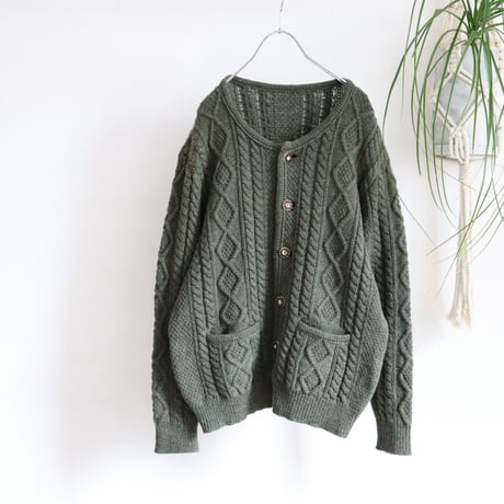 COLLARLESS TYROLEAN CABLE KNIT WOOL CARDIGAN