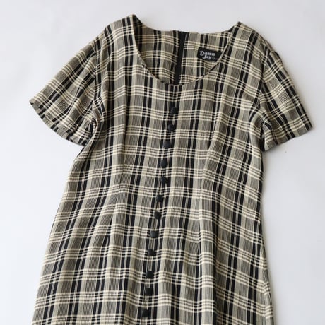MONOTONE CHECK LONG DRESS