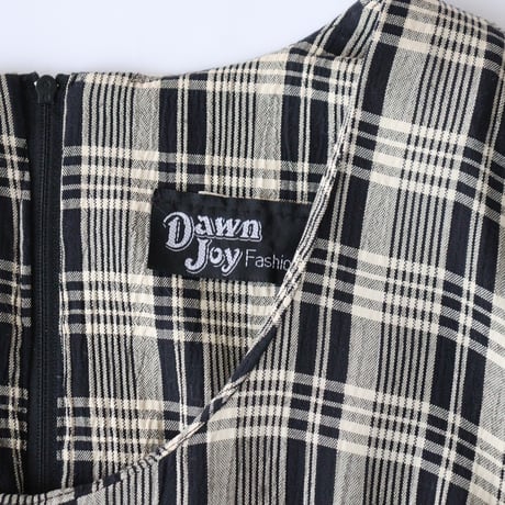 MONOTONE CHECK LONG DRESS