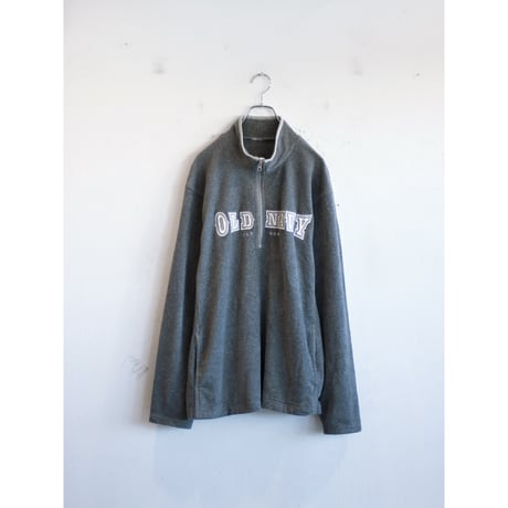 2000s “Old Navy” Silver Logo Halfzip Fleece Jacket