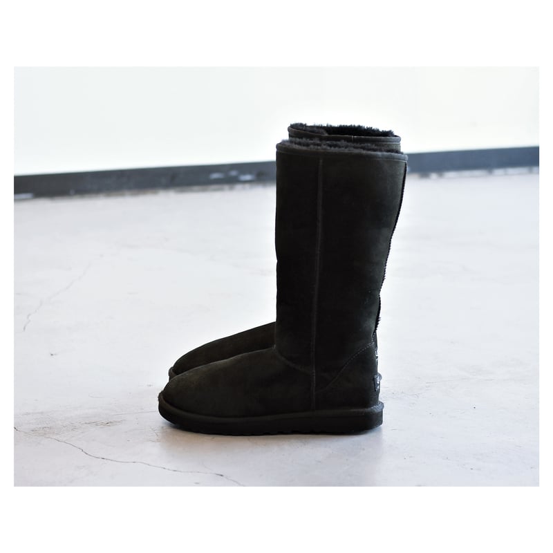 Classic tall black uggs on sale