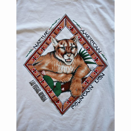 1990s Vintage Native American Mountain Lion Graphic Tshirt