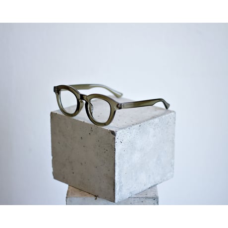 (NEW) Wide Frame Clear Lens Shades